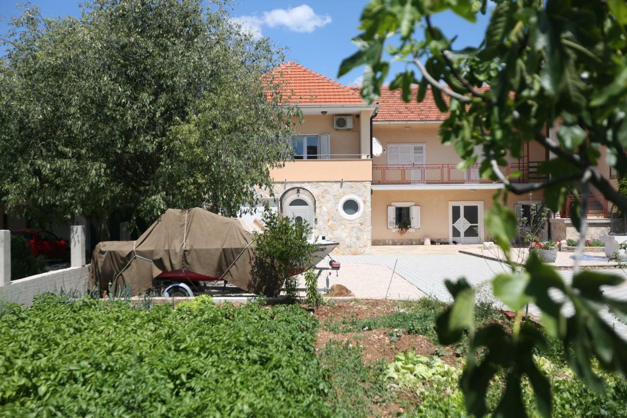 Apartman Delux Brkić Daire Lozovac Dış mekan fotoğraf